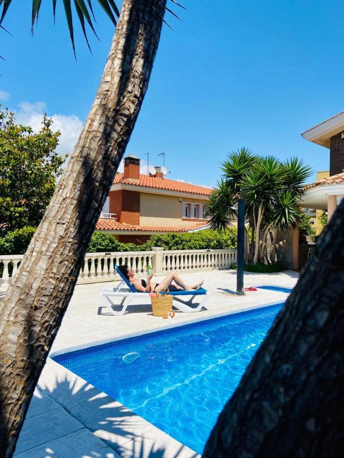 Villa Castello Salou Exteriör bild